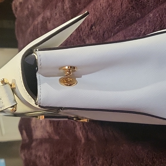 Michael Kors Extra-Small Saffiano Leather Crossbody White - Picture 7 of 9